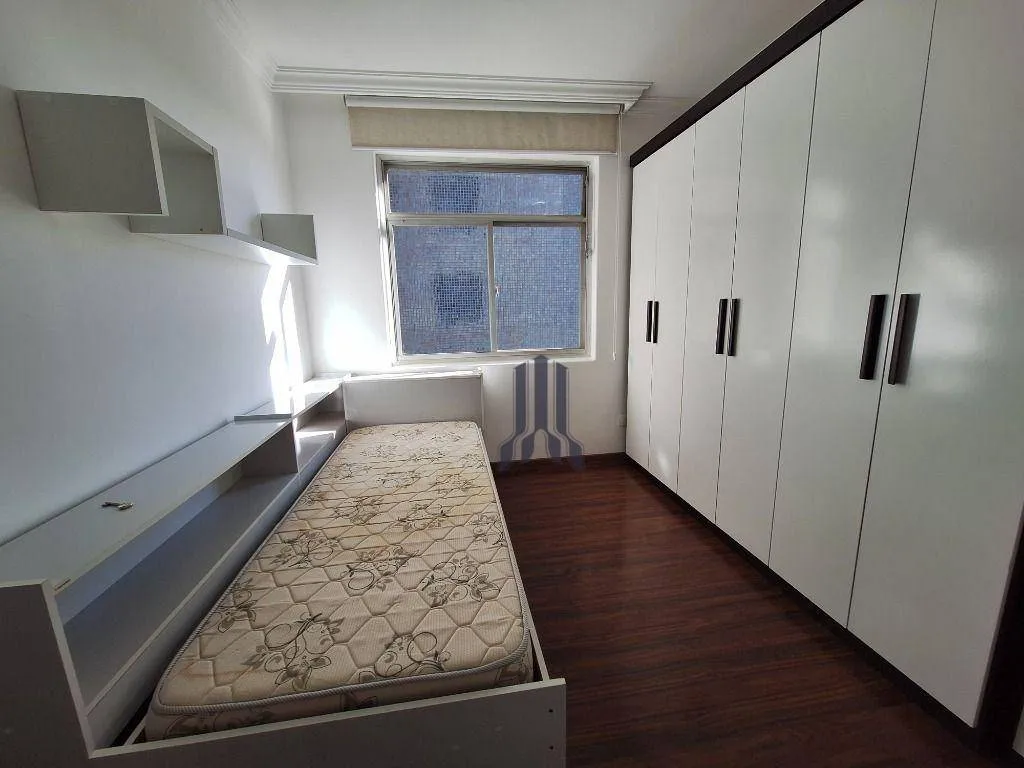 113 m² apartment with a bathtub and a walk-in closet — photo 10