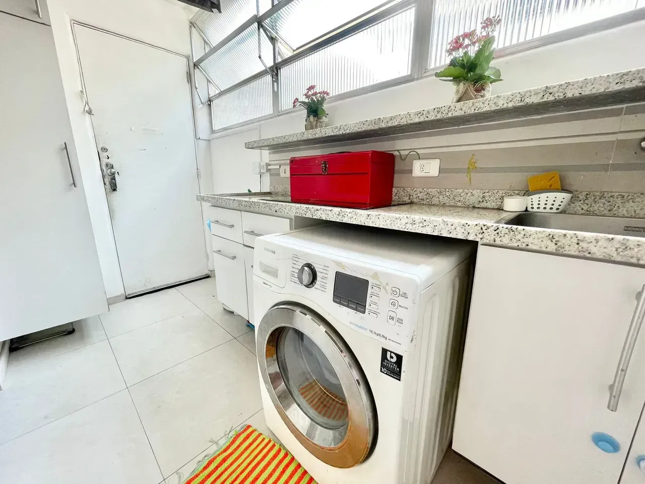 Furnished apartment with 4 bedrooms and closed kitchen — photo 16