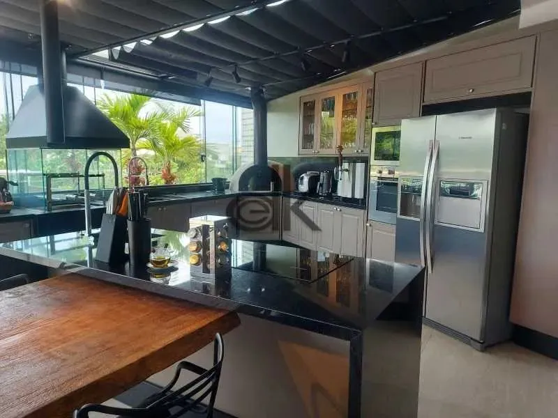 Apartamento mobiliado com cozinha integrada e 385 m² — photo 11