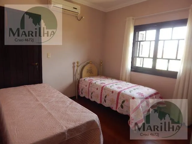 Робоче місце та 3 спальні: будинок 455 м² — photo 51