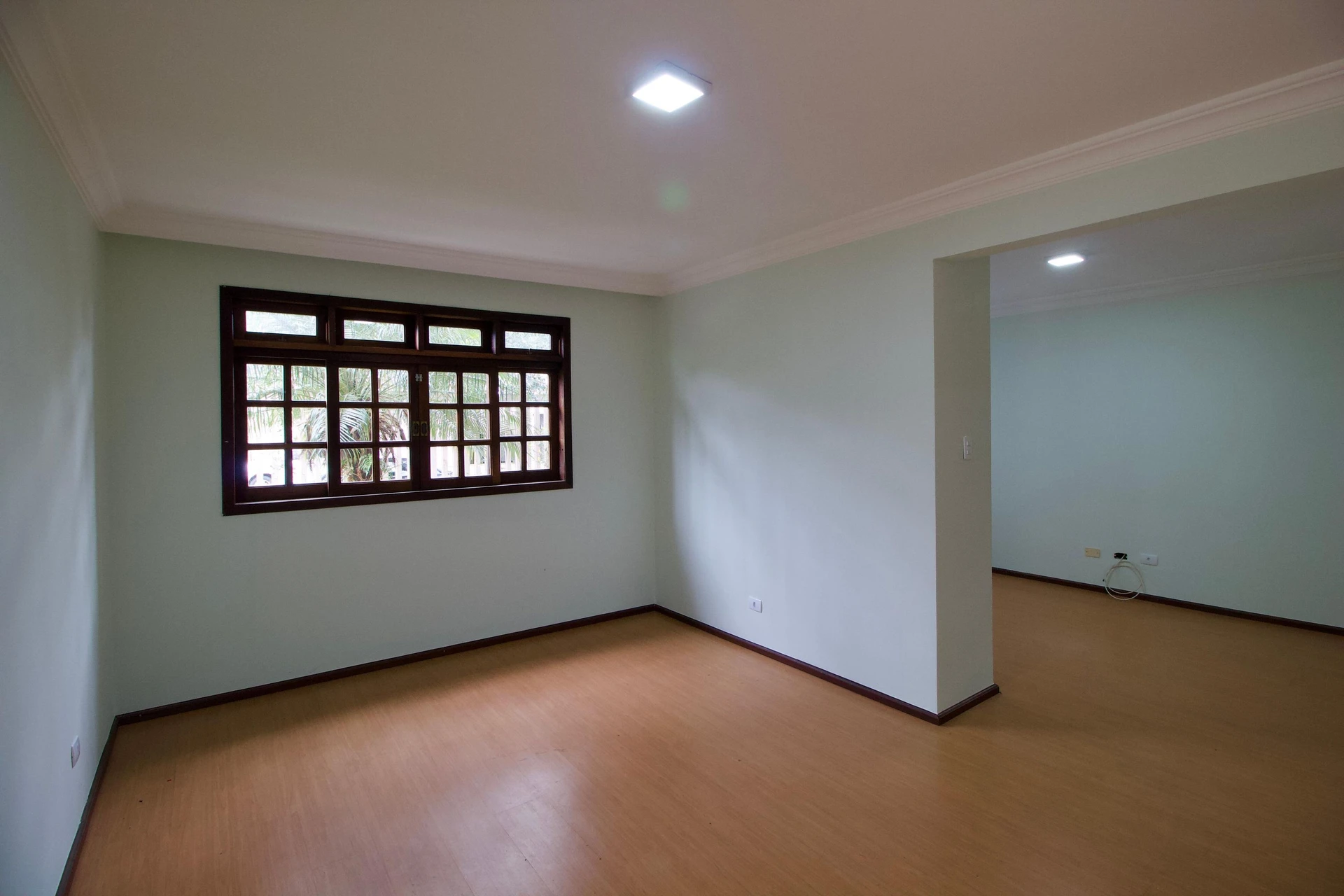 4-bedroom house with a garden in Curitiba — photo 43
