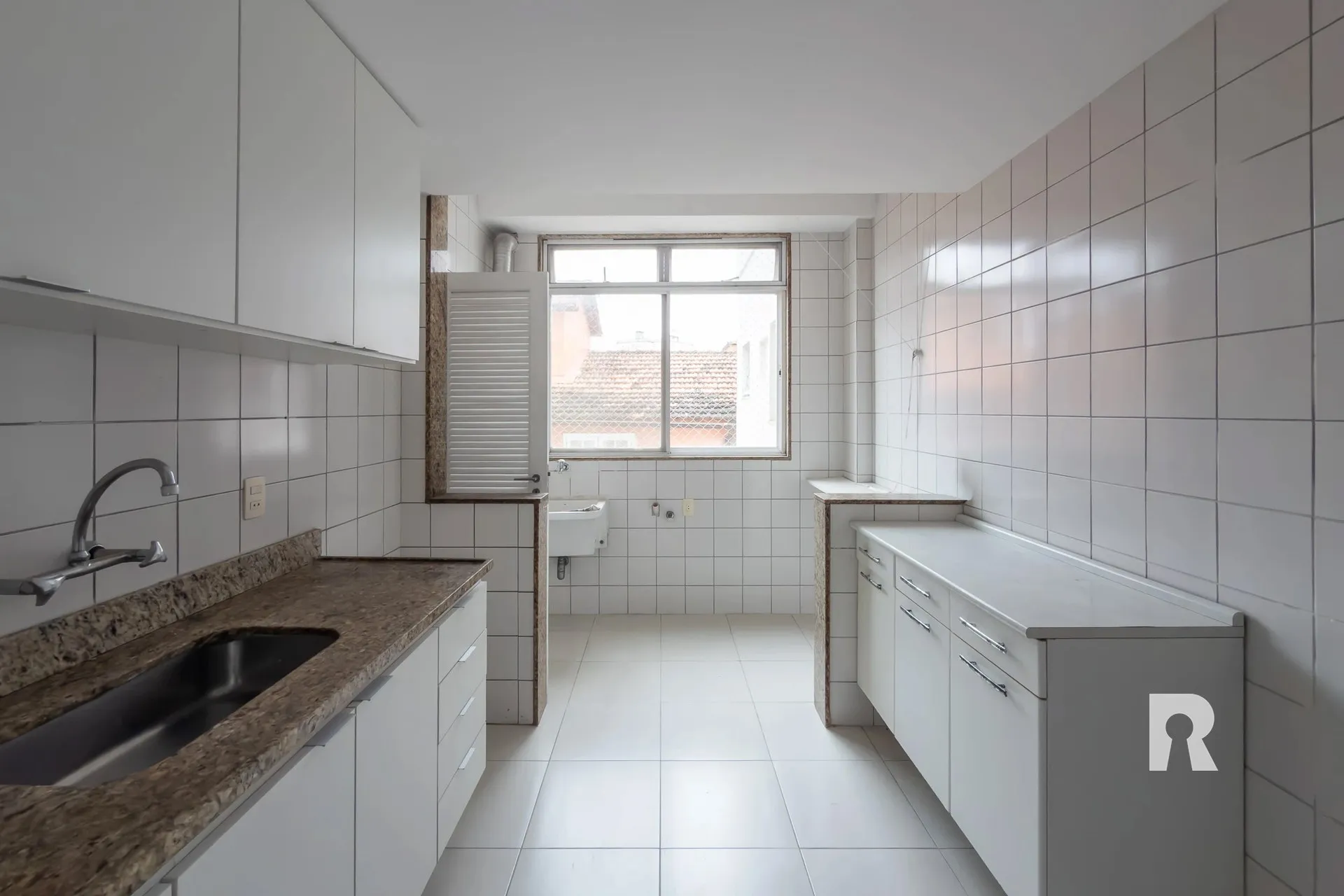 3-bedroom apartment, 1 with its own bathroom, 85 m² — photo 4