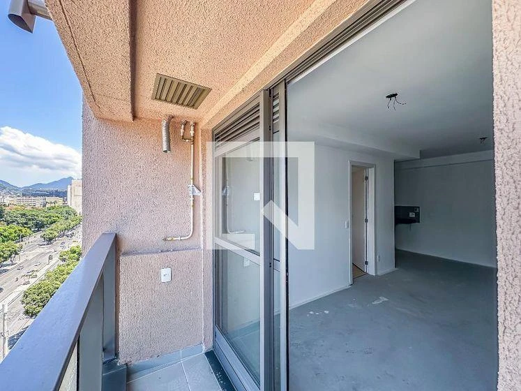 Apartment, 55 m², with a glass-enclosed balcony — photo 43