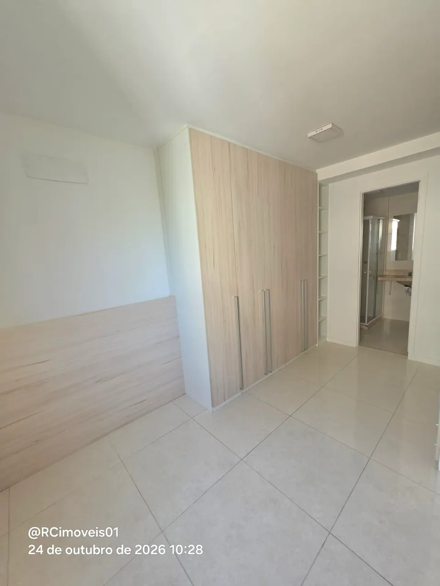 Apartment, 77 m², with a grill on the balcony — photo 42