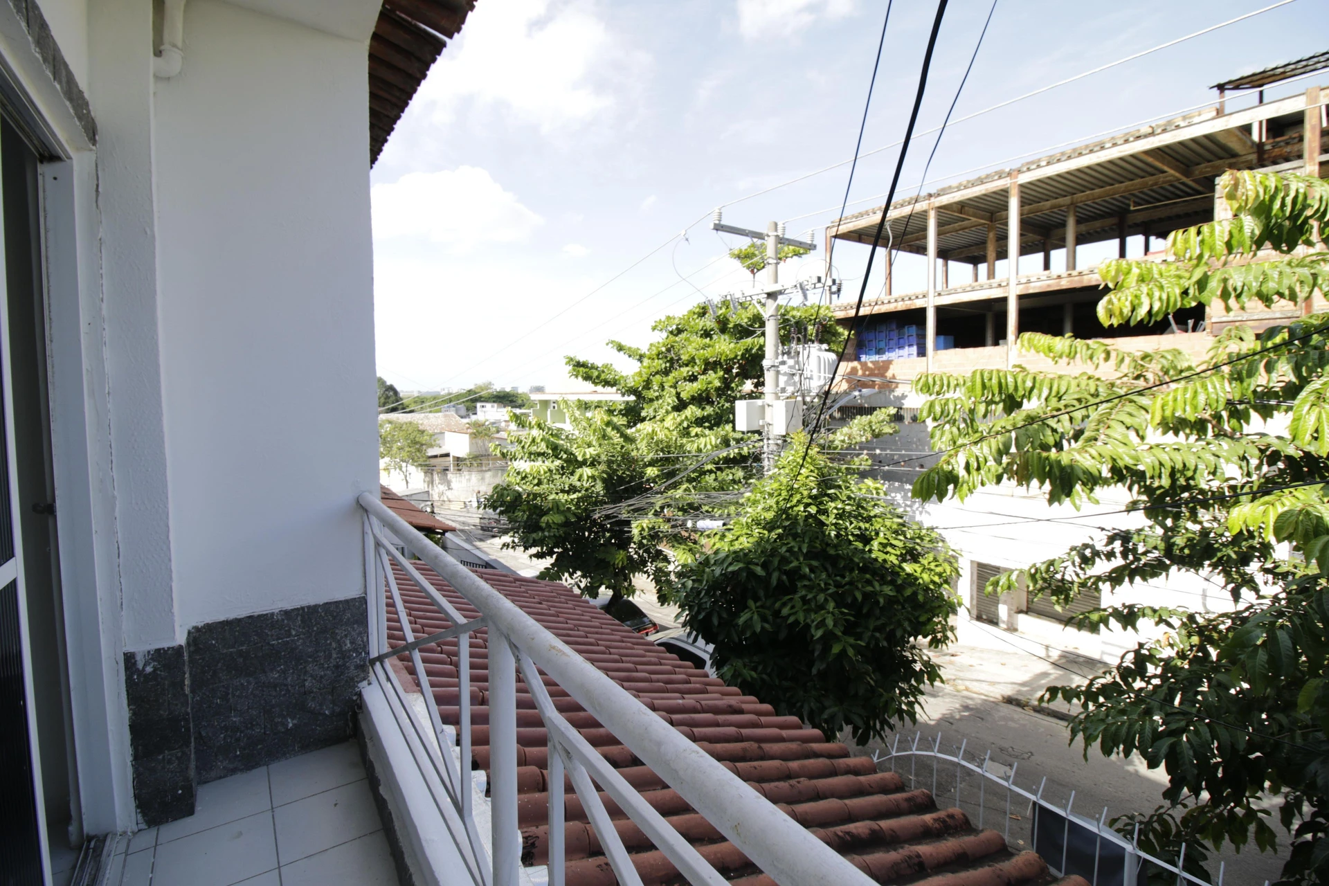 Casa sem mobília com 2 quartos e varanda — photo 23