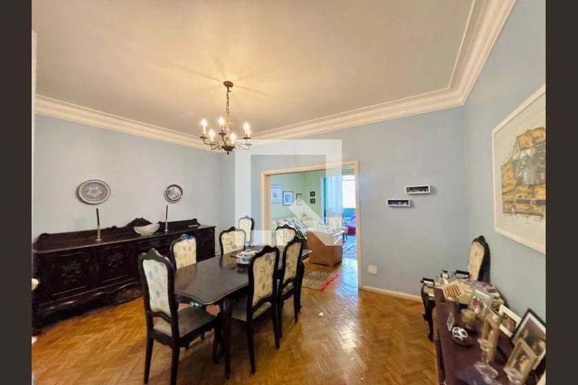 Furnished apartment with 3 bedrooms and 200 m² — photo 28