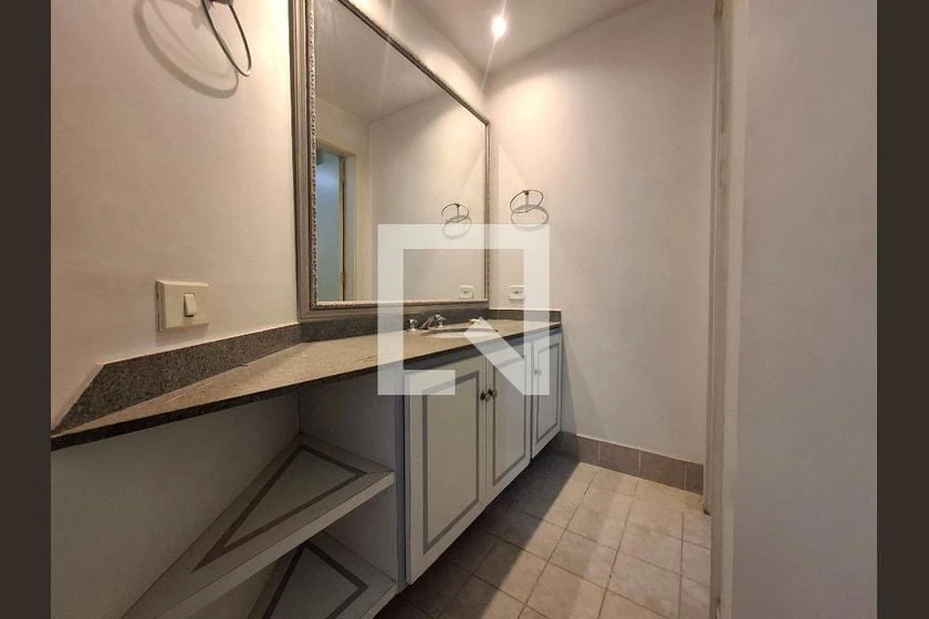 110 m² apartment with built-in wardrobes and a balcony — photo 22
