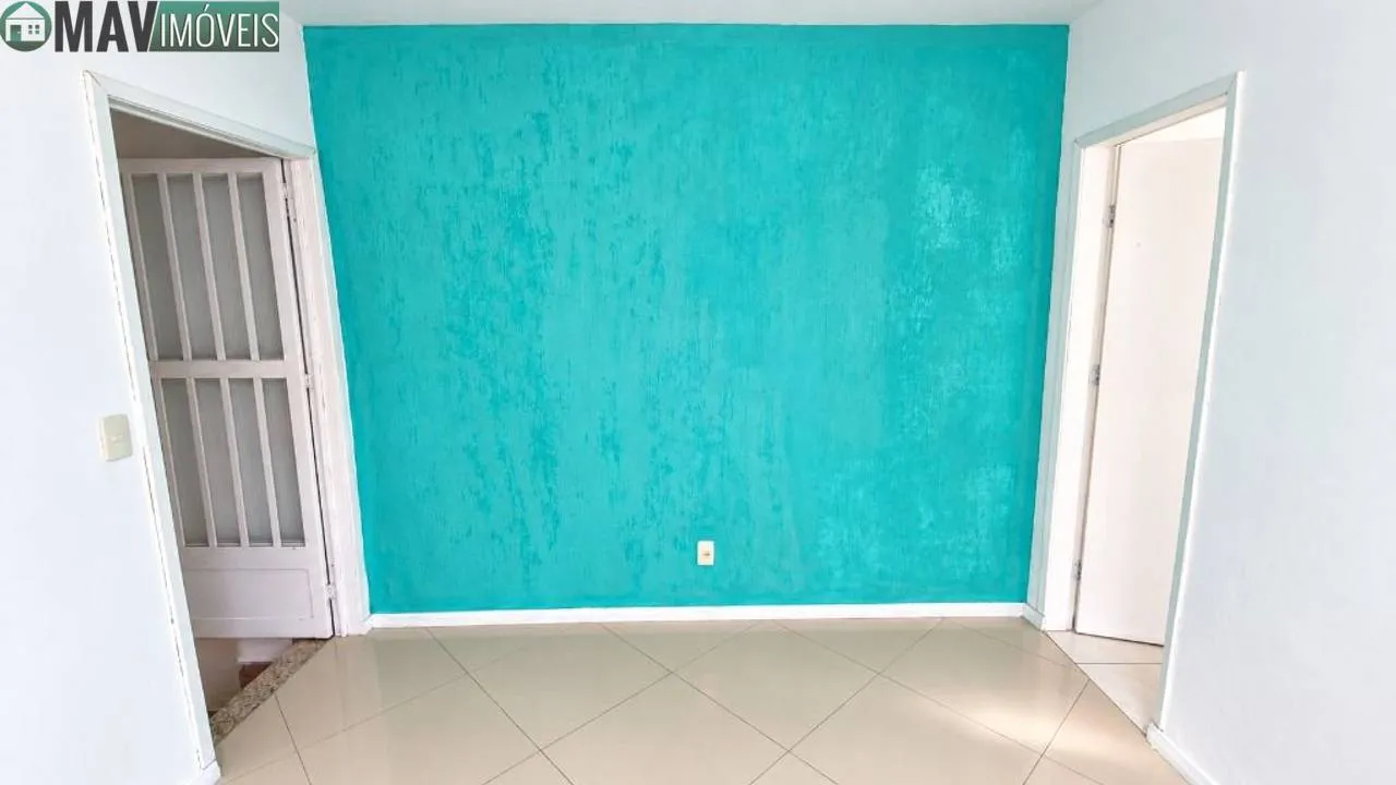 Washing machine in a one-bedroom apartment, 35 m² — photo 9