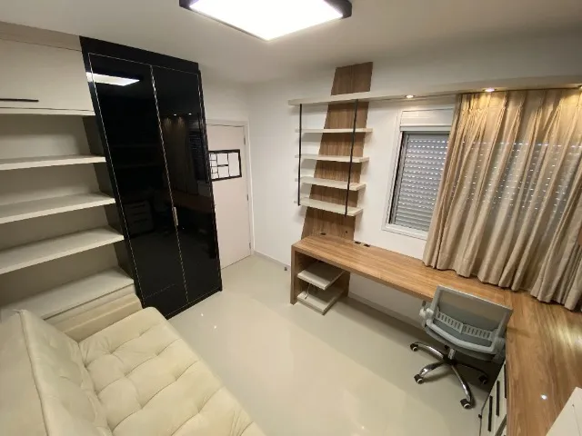 Furnished apartment, 107 m², with a walk-in closet — photo 10