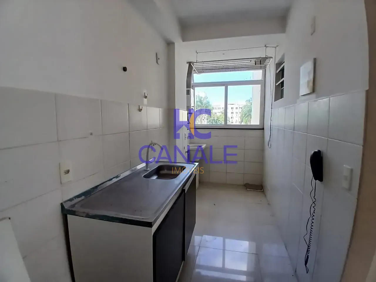 Apartamento com 3 quartos, 1 banheiro e cozinha separada — photo 5