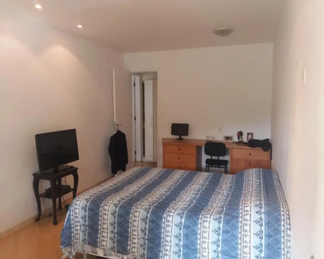 Condo house with 5 bedrooms and separate kitchen — photo 15