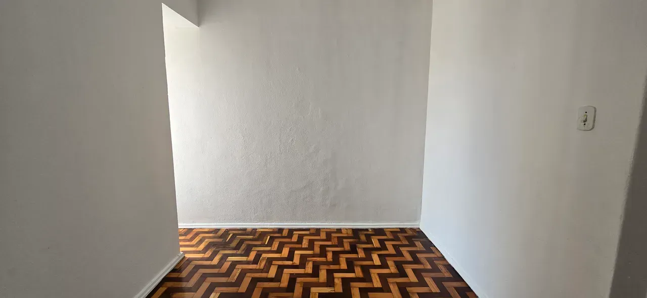 Apartment, 39 m², with wood or laminate floors — photo 16