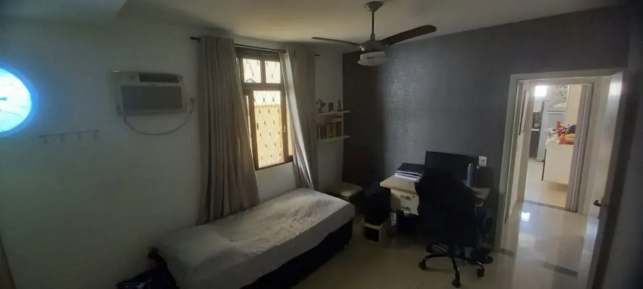 3-bedroom house with a separate kitchen and gas stove — photo 11