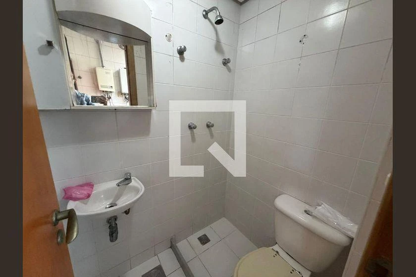 166 m² apartment with 4 en-suite bedrooms and enclosed balcony — photo 26