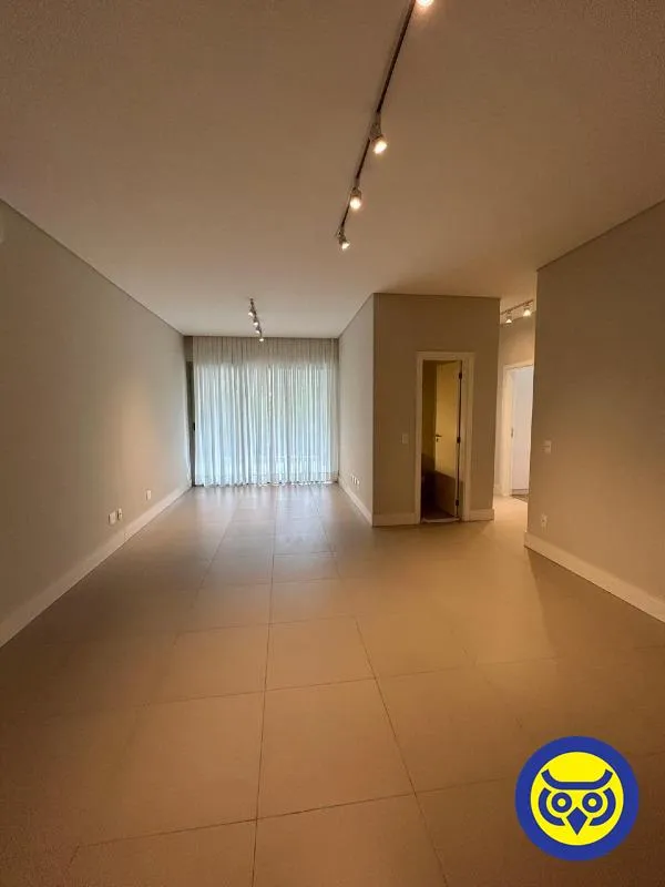 3-bedroom apartment with a water view — photo 6
