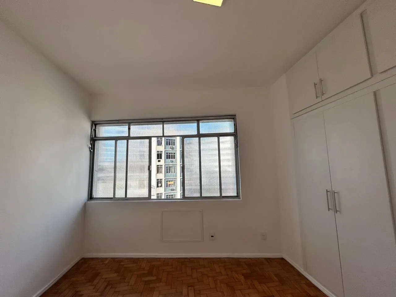 2-bedroom apartment with 2 bathrooms and 1 parking spot — photo 2