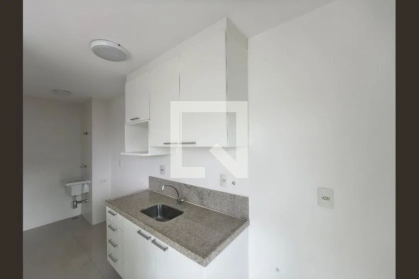 2-bedroom apartment with a mountain view — photo 19