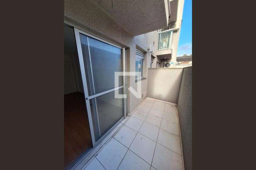 Garden-style apartment with 2 bedrooms and a balcony — photo 12