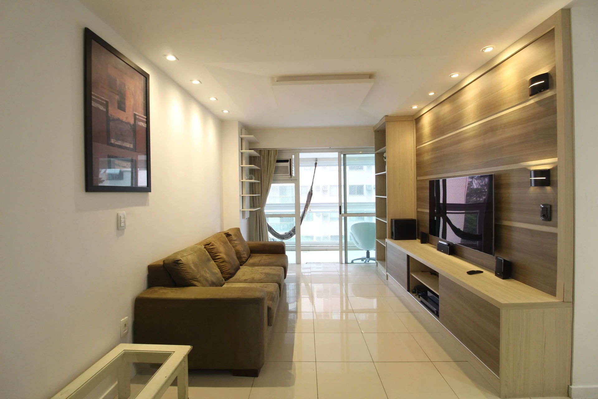 Furnished 3-bedroom apartment with 2 bathrooms — photo 13