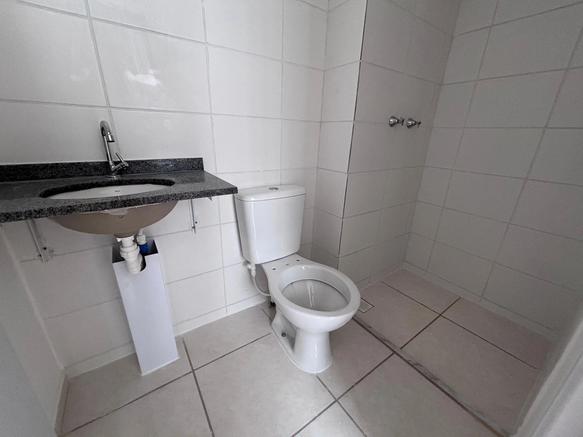 Квартира з 2 кімнатами, власною ванною і балконом — photo 10