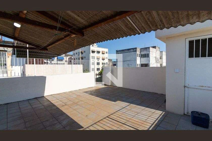 65 m² studio with a balcony, laundry area — photo 6