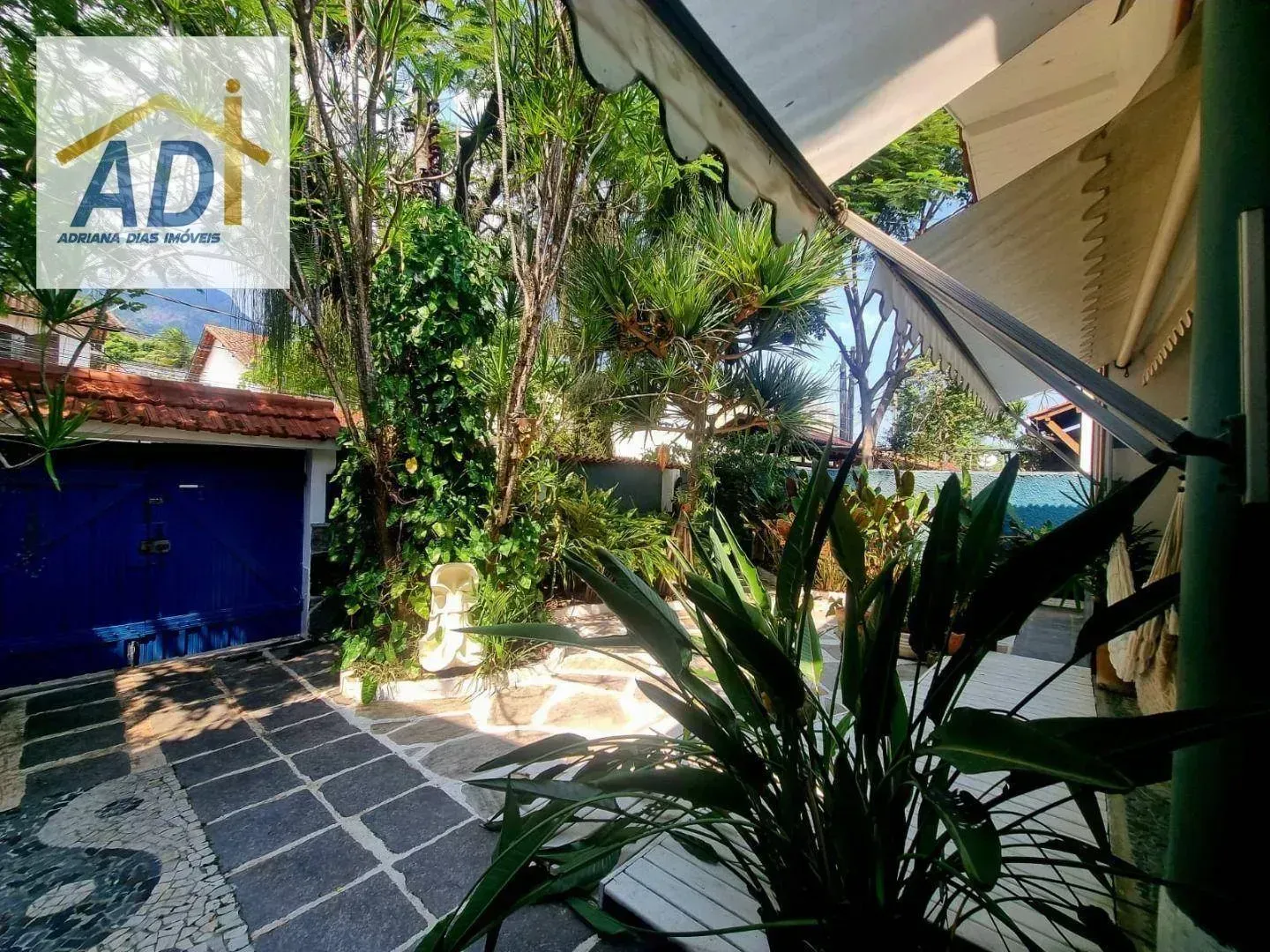 Residential house with 4 bedrooms and private BBQ area — photo 32