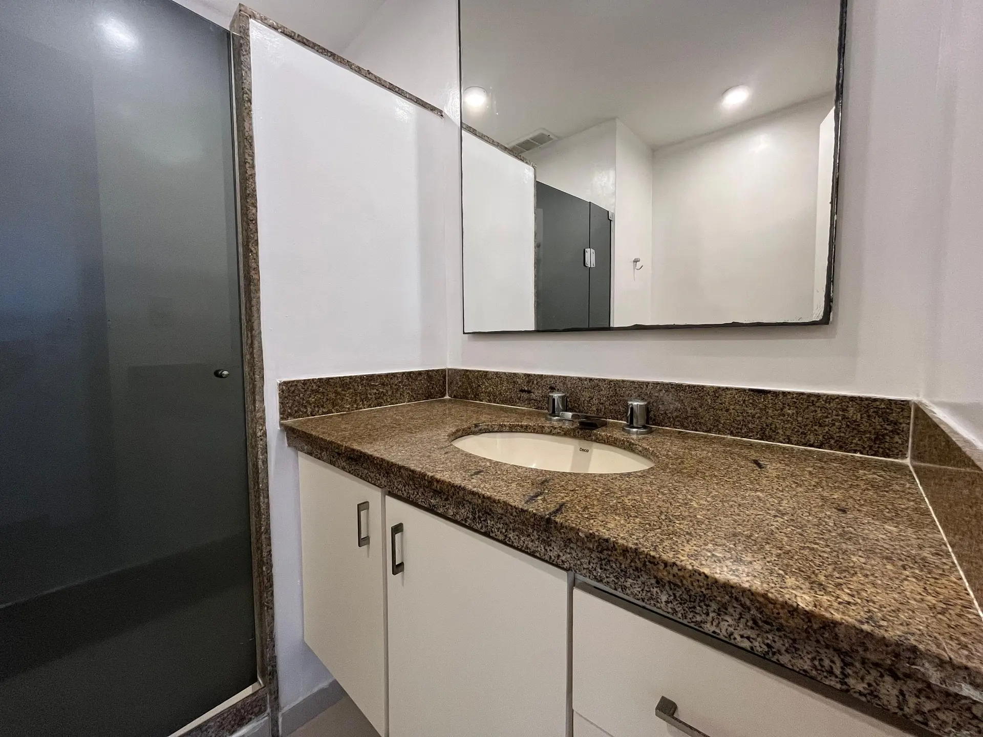 3-bedroom apartment with 2 parking spaces and gas stove — photo 49