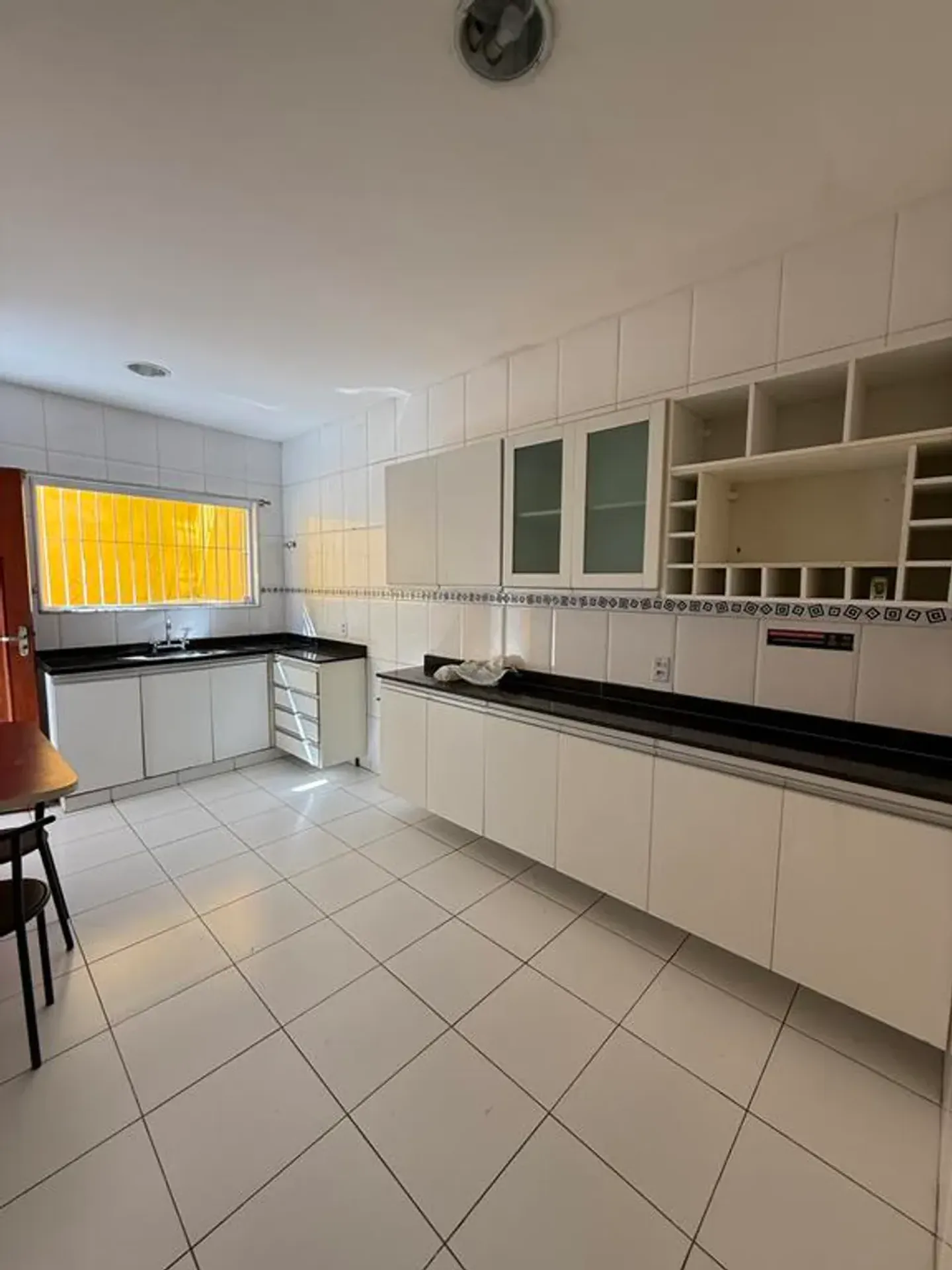 Duplex house with 4 bedrooms and 5 bathrooms — photo 14