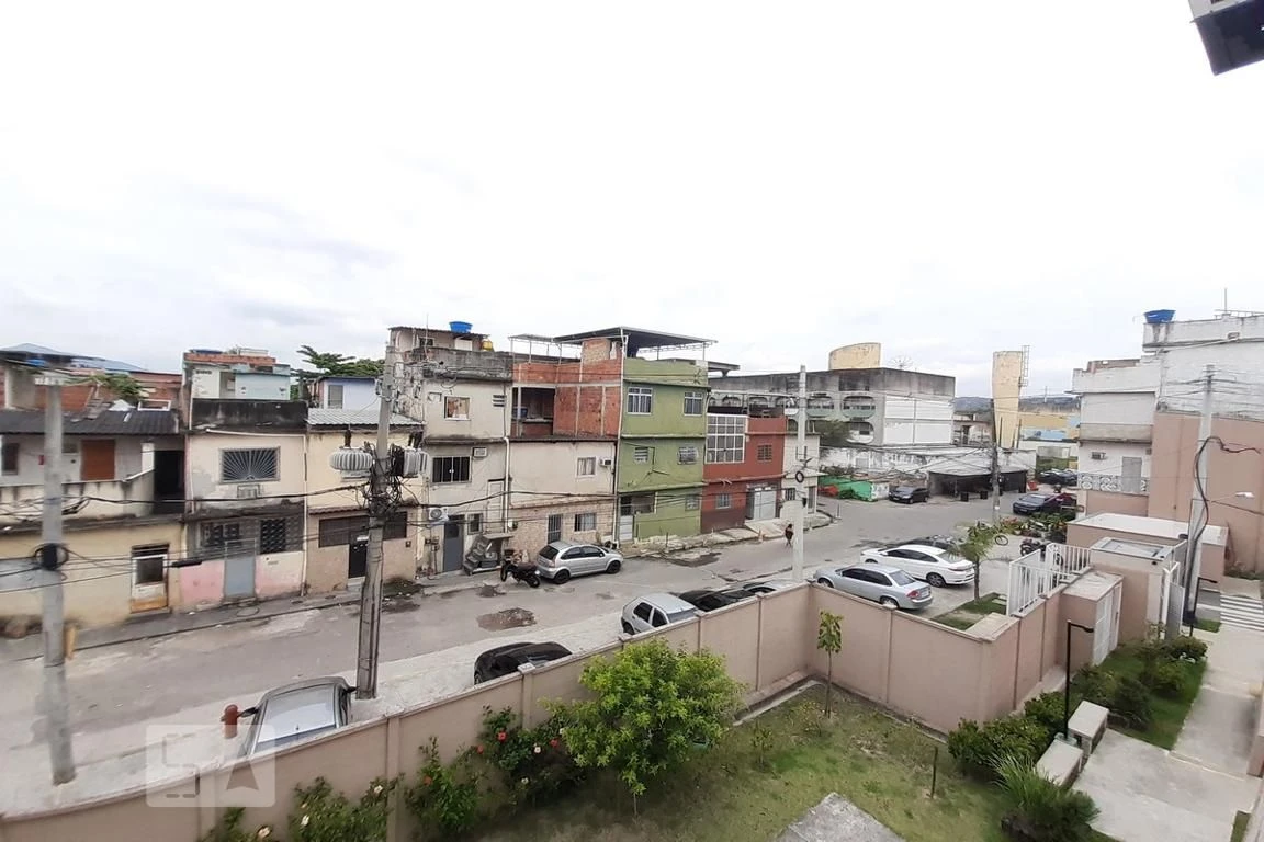 Unfurnished rental apartment with 2 bedrooms and 1 bath — photo 32