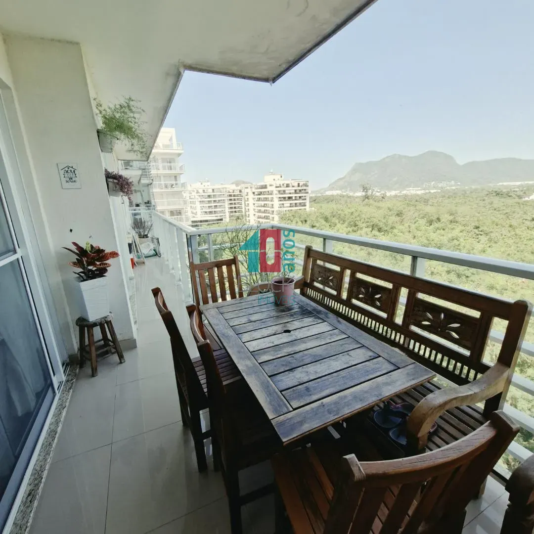 3-bedroom apartment in a building with a gym — photo 2