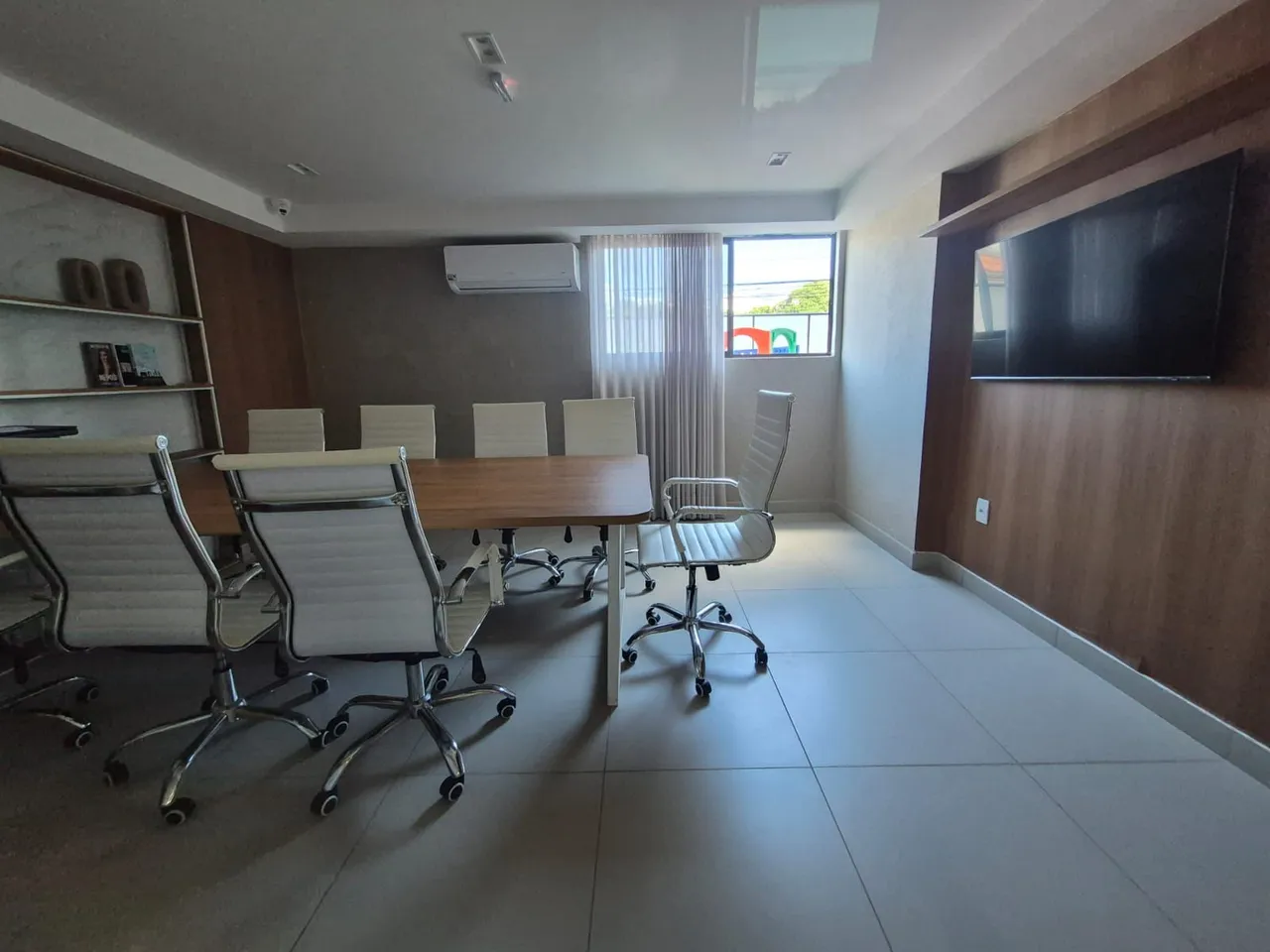 Home office in a 3-bedroom apartment, 97 m² — photo 4