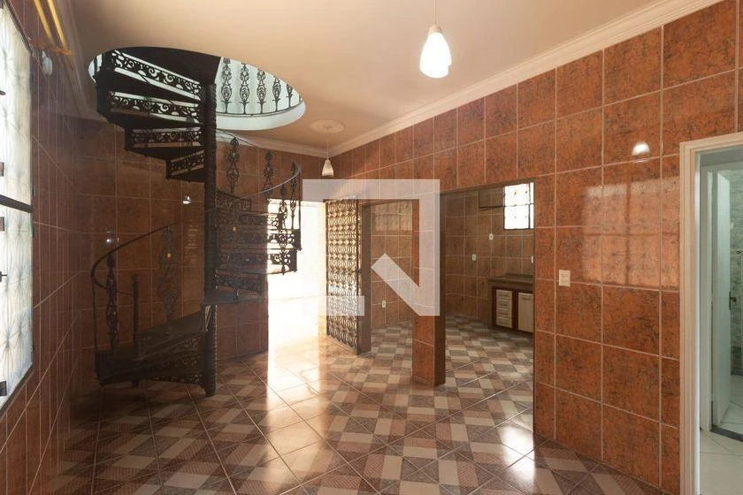 House, 320 m², with a bathtub — photo 46
