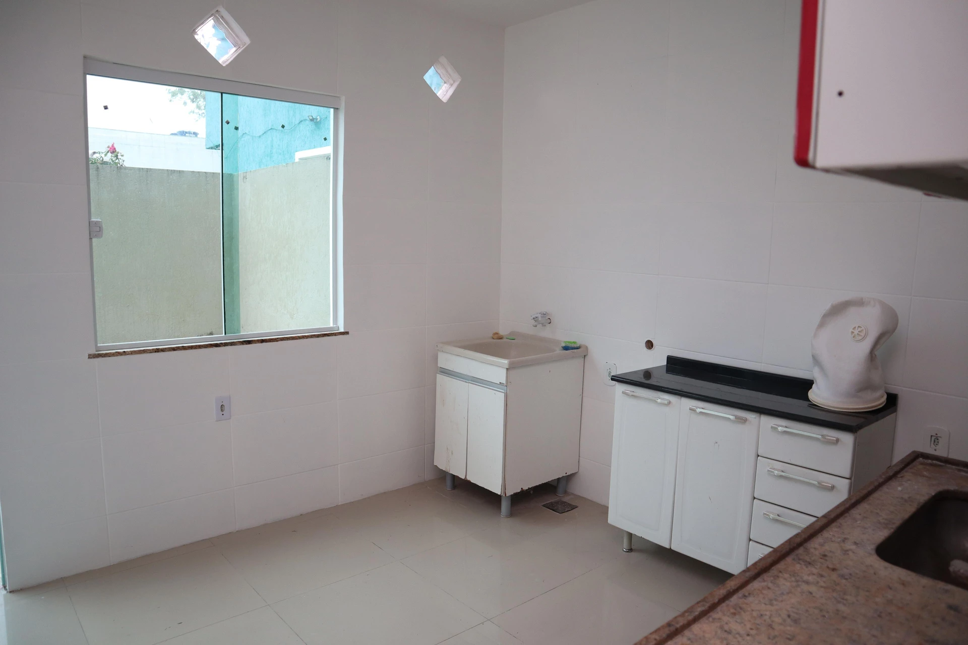 Casa com 3 quartos e jardim privativo