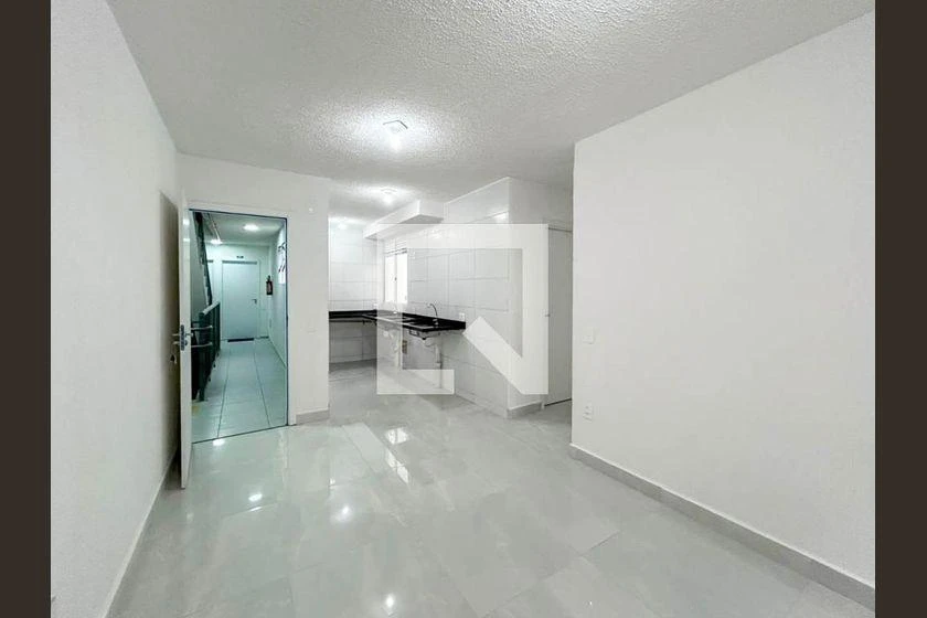 2-bedroom apartment in a building with a gym — photo 16