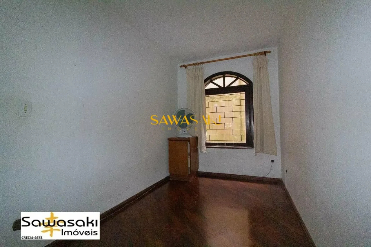House with 5 bedrooms and 5 bathrooms — photo 12