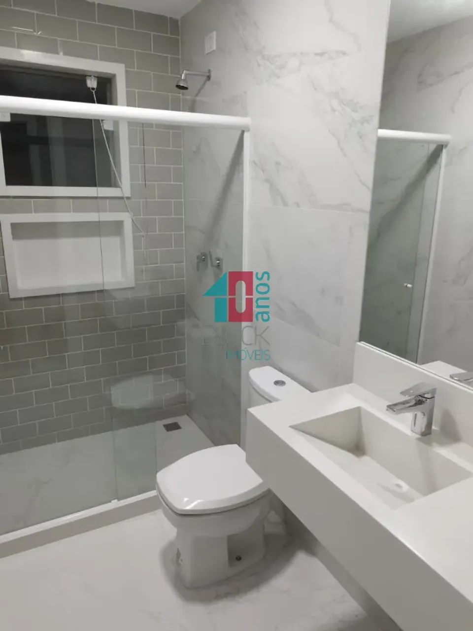 Casa de condomínio com 5 quartos e 5 suítes — photo 8