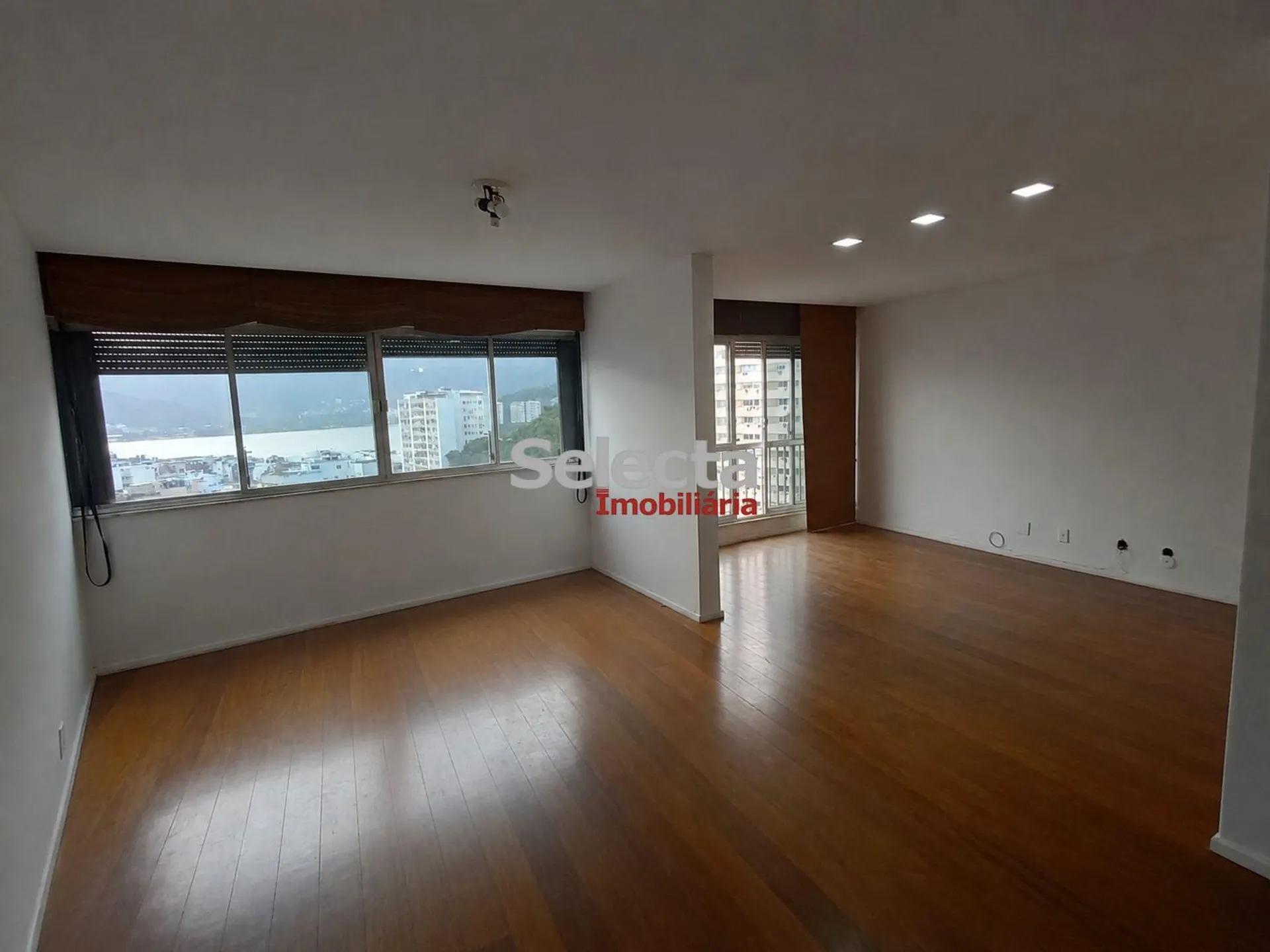 3-bedroom apartment with a water view in Rio de Janeiro