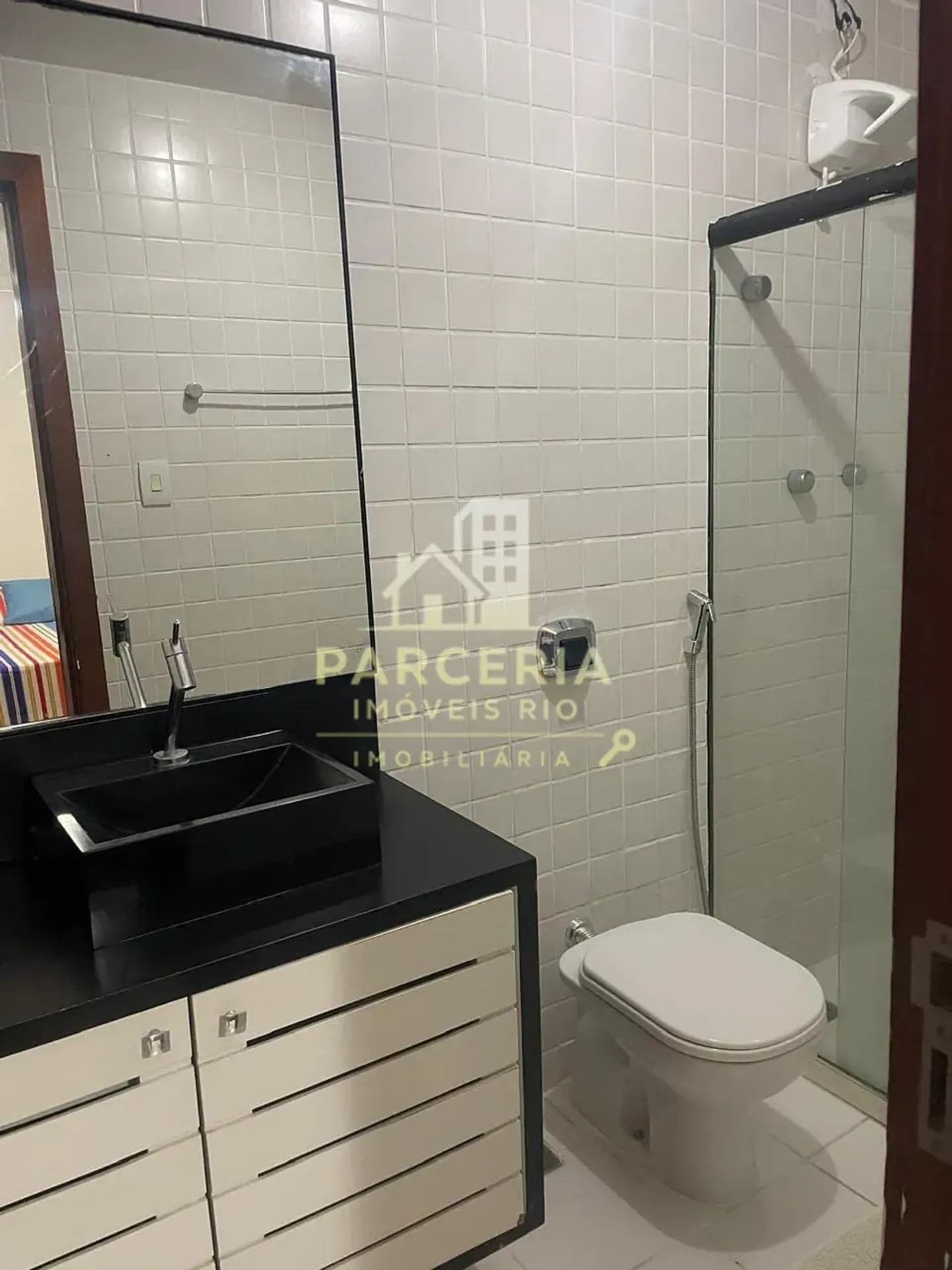 Casa mobiliada com 5 quartos e área de piscina compartilhada — photo 24