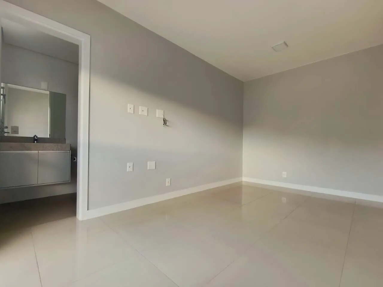 Квартира 90 м² з 2 спальнями (1 суїт) — photo 15