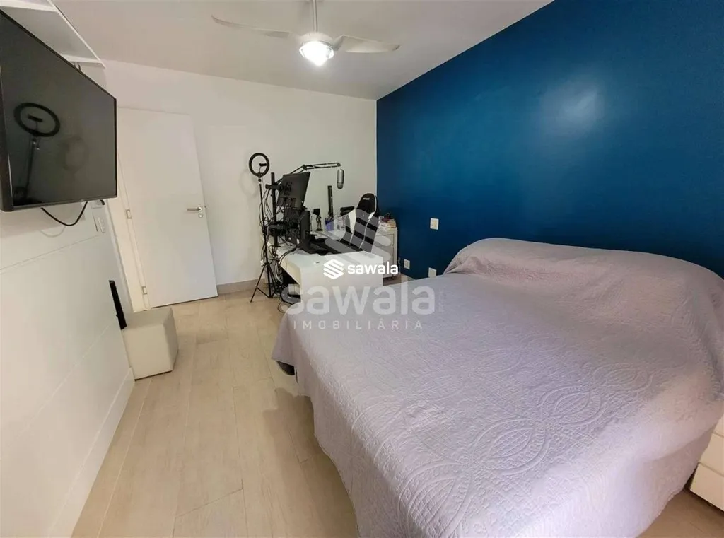 Furnished 600 m² house with 6 bedrooms and 8 bathrooms — photo 31