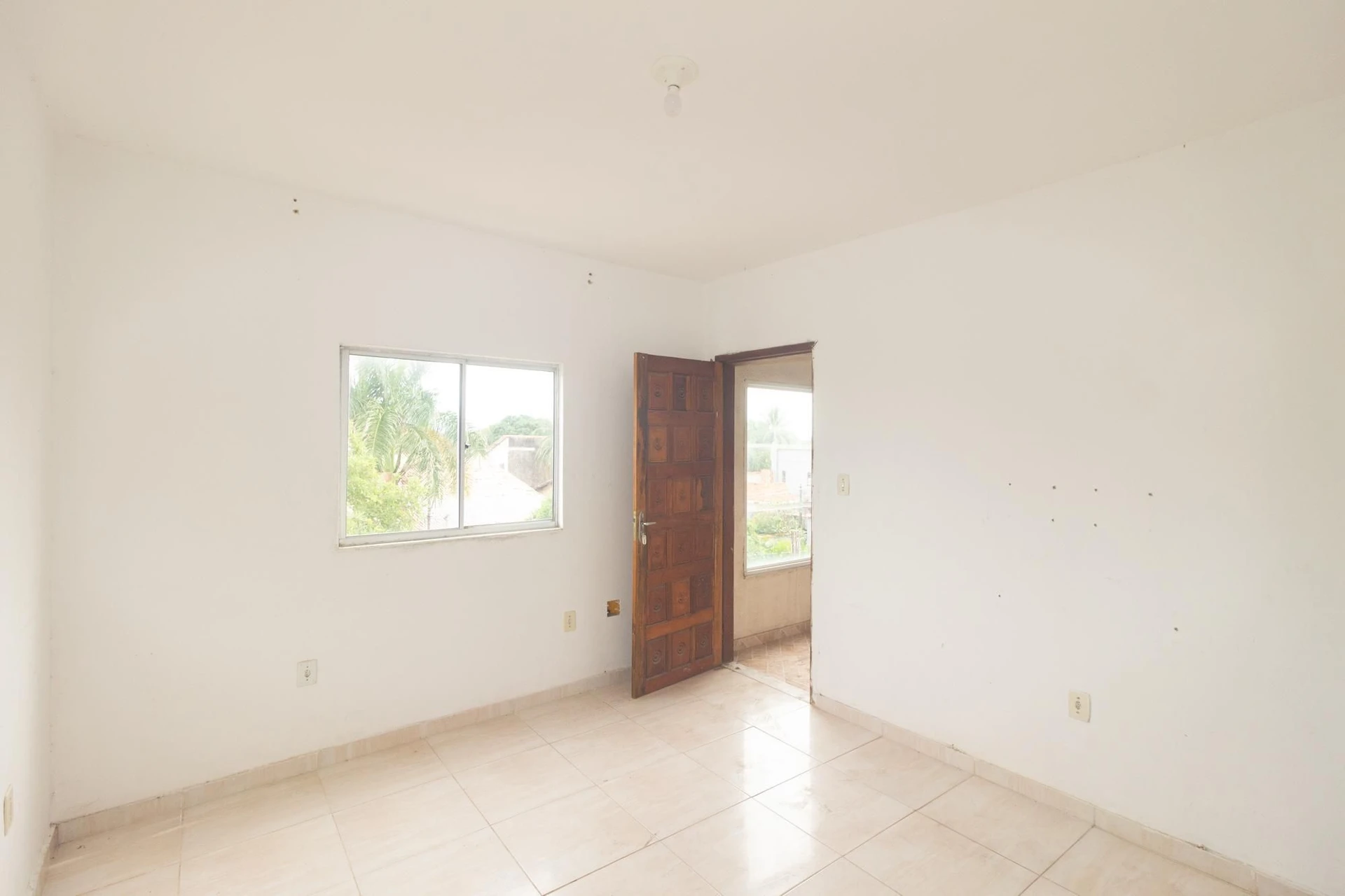 Unfurnished 2-bedroom apartment with 1 bathroom and pets — photo 16