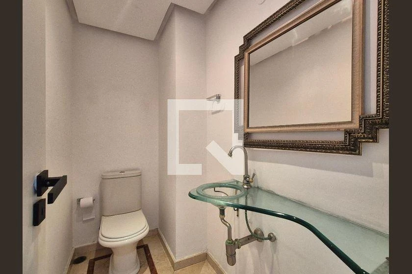 Rental apartment with 3 bedrooms and 208 m² — photo 24