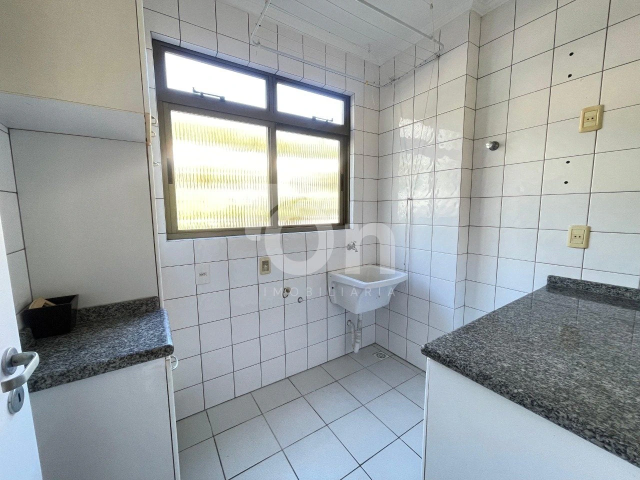 2-bedroom apartment with a home office in Florianópolis — photo 22
