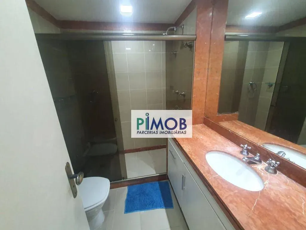 4-bedroom 260 m² apartment with 2 en-suite bathrooms — photo 46