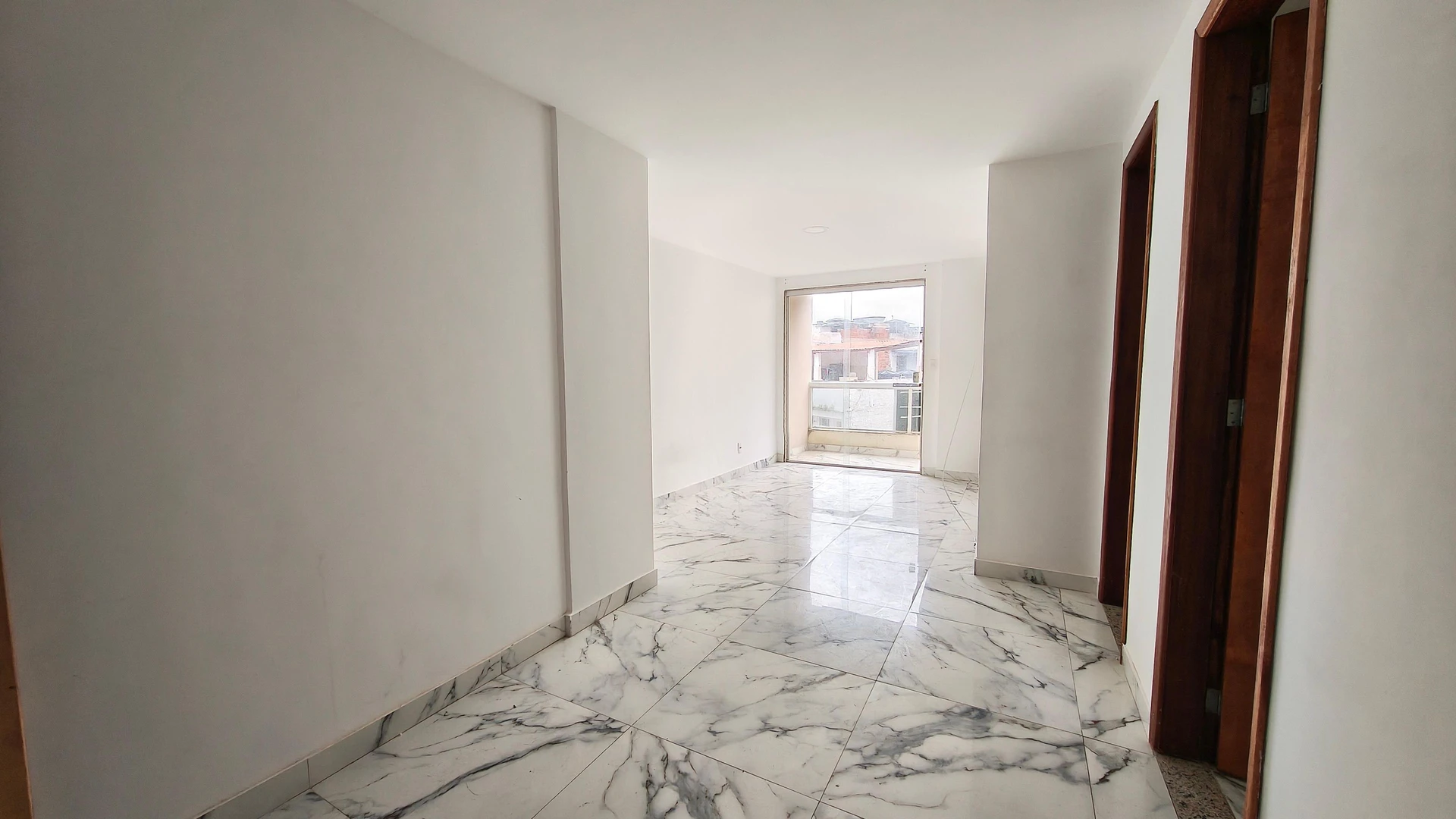 2-bedroom apartment with a glass-enclosed balcony — photo 18