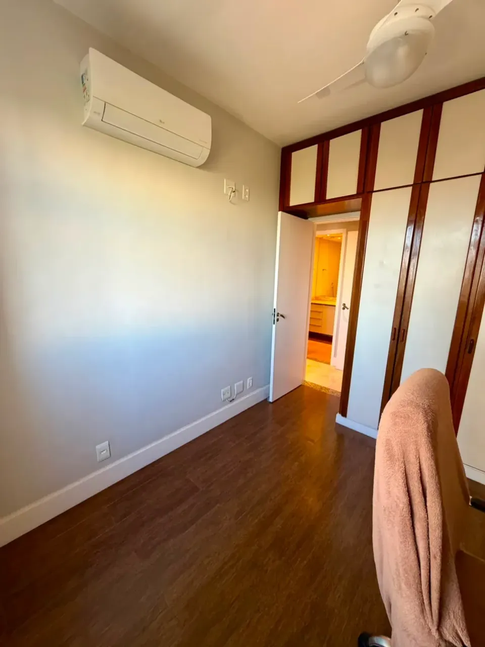 Furnished apartment with 3 bedrooms and 2 bathrooms — photo 3