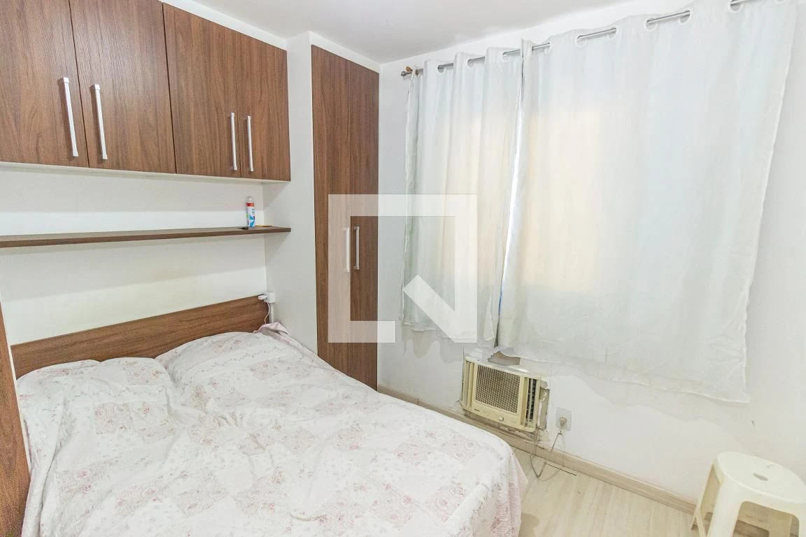 2-bedroom apartment in a building with a gym — photo 16