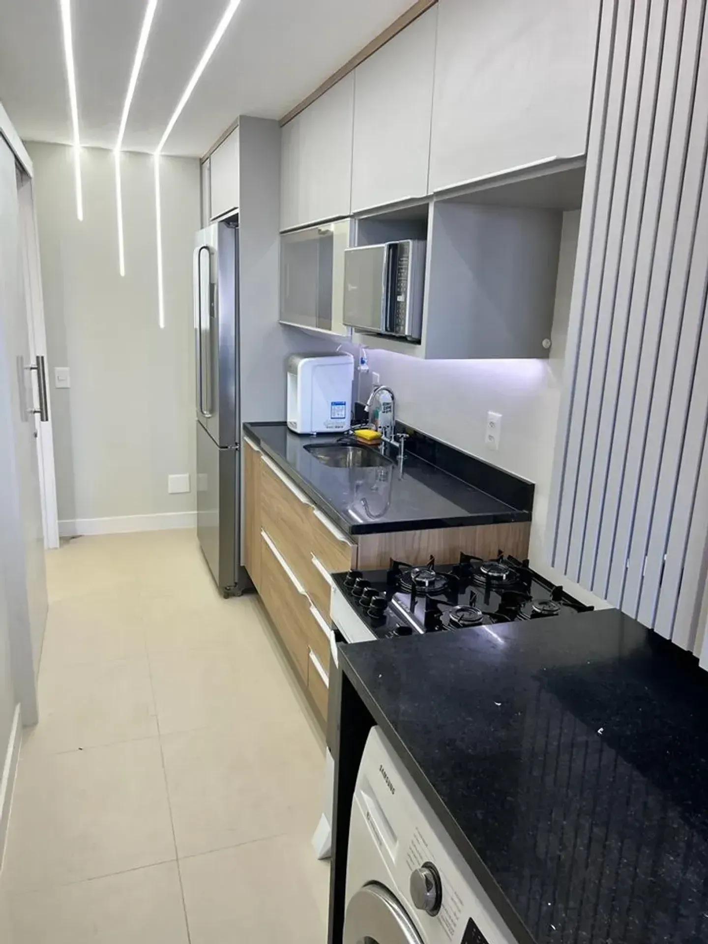 2-bedroom apartment with a water view in Rio de Janeiro — photo 29