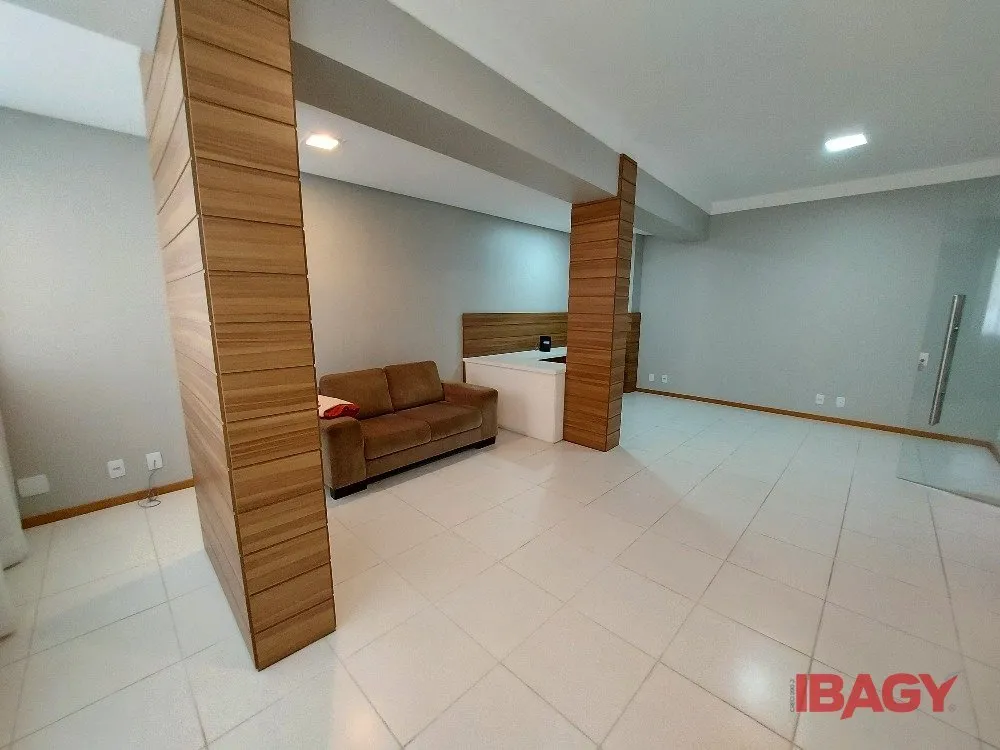 Home office in a 3-bedroom apartment, 77 m² — photo 16
