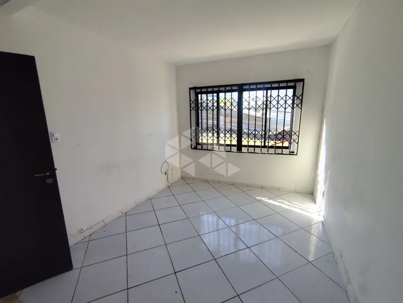 30 m² studio with a compact kitchenette and 1 bedroom — photo 9